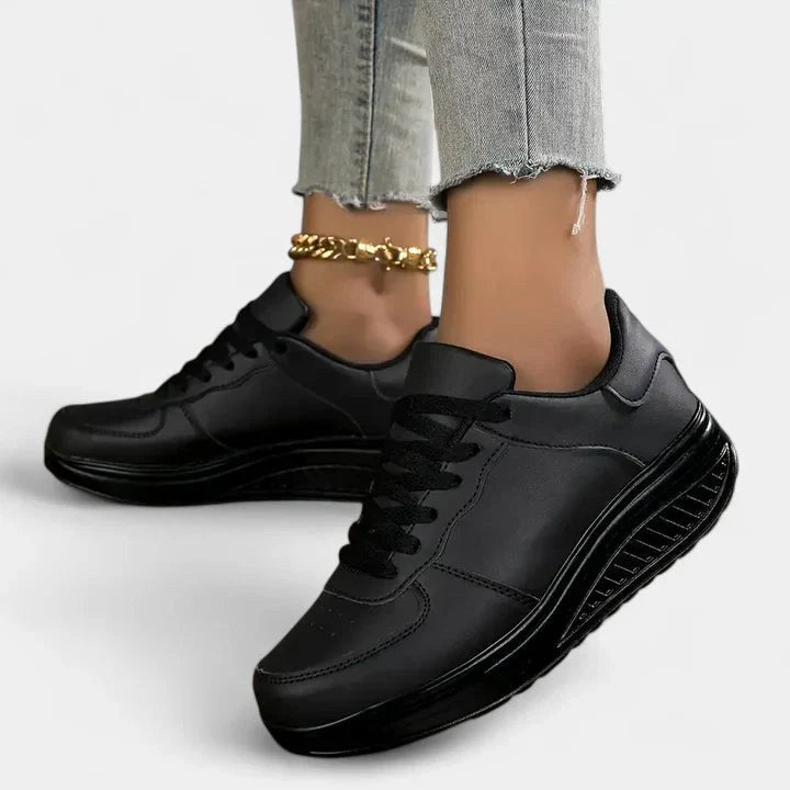 Madison | Women's Comfortable Everyday Sneakers - Black