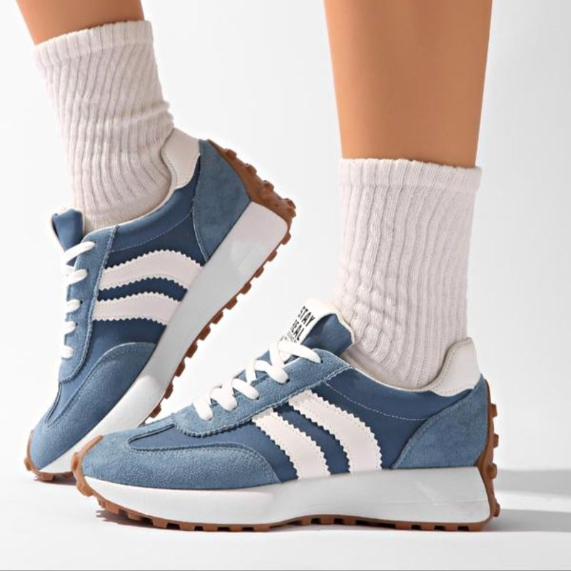 Riley | Women's Retro Platform Lace-Up Sneakers - Red